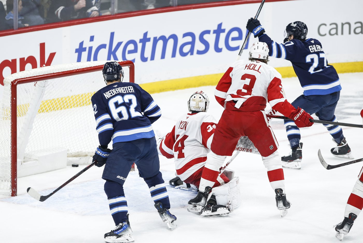 Jets' defencemen really feel the pain of losing 4-2 to Red Wings | iNFOnews.ca
