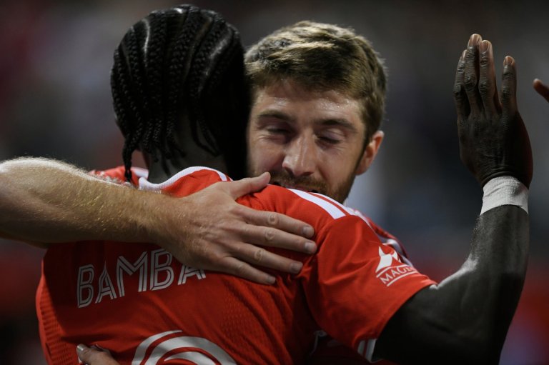 Fire too hot to handle in 3-1 win over Whitecaps | iNFOnews.ca