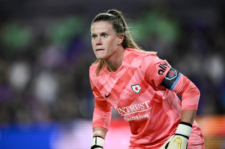 Goalkeeper Alyssa Naeher to remain with the NWSL's Chicago Stars through 2026 | iNFOnews.ca
