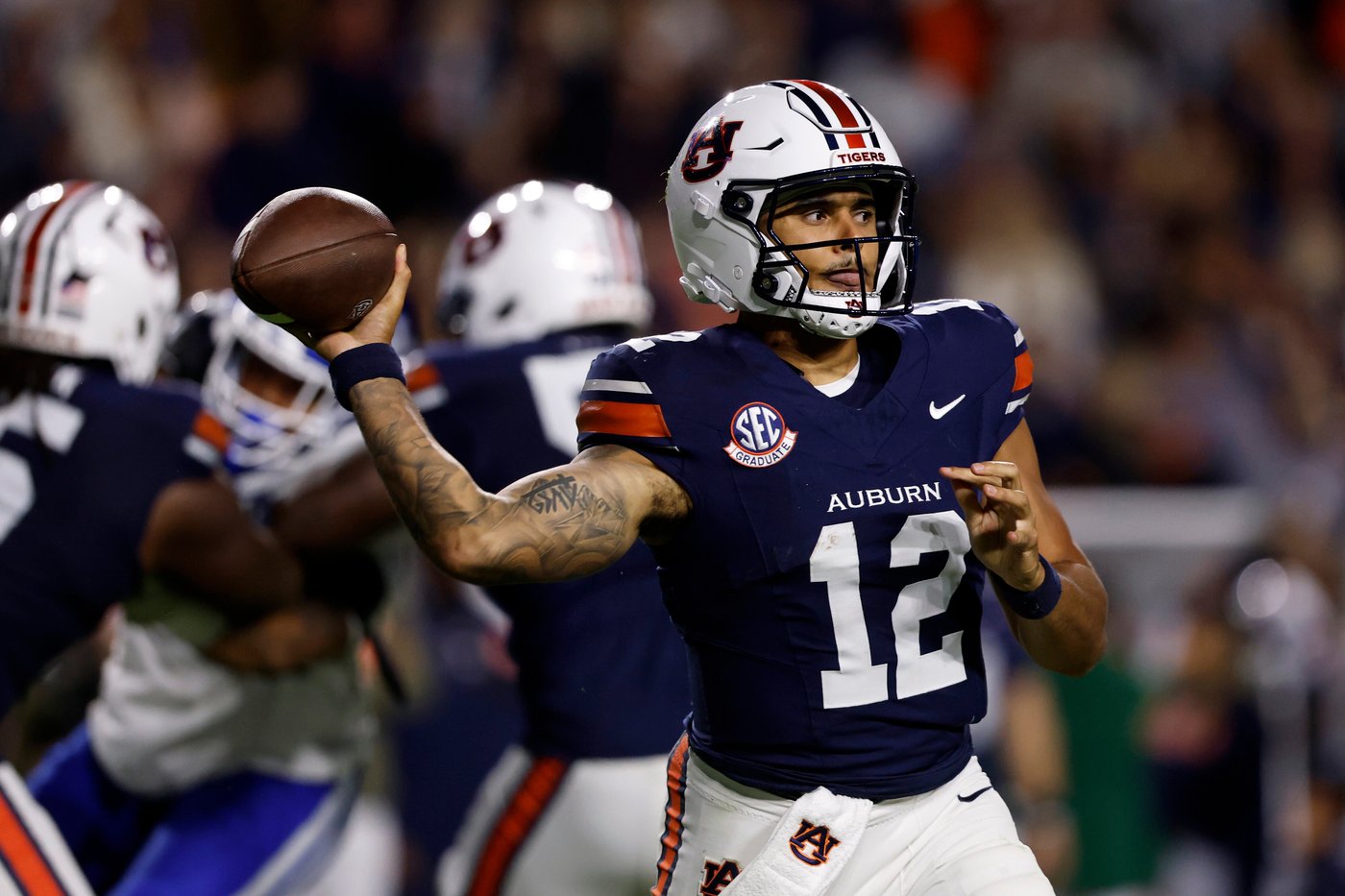 No. 10 Alabama hopes to control noise, emotions and Auburn's defense in the Iron Bowl | iNFOnews.ca