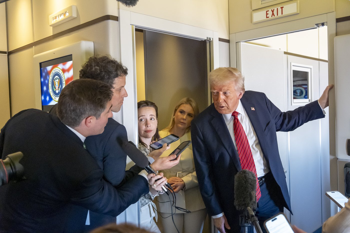 PHOTO COLLECTION: Trump Mideast | iNFOnews.ca