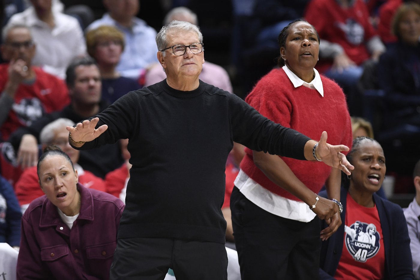 Geno Auriemma earns NCAA-record 1,217th victory as No. 2 UConn beats Fairleigh Dickinson 85-41 | iNFOnews.ca Geno Auriemma earns NCAA-record 1,217th victory as No. 2 UConn beats Fairleigh Dickinson 85-41 | iNFOnews.ca
