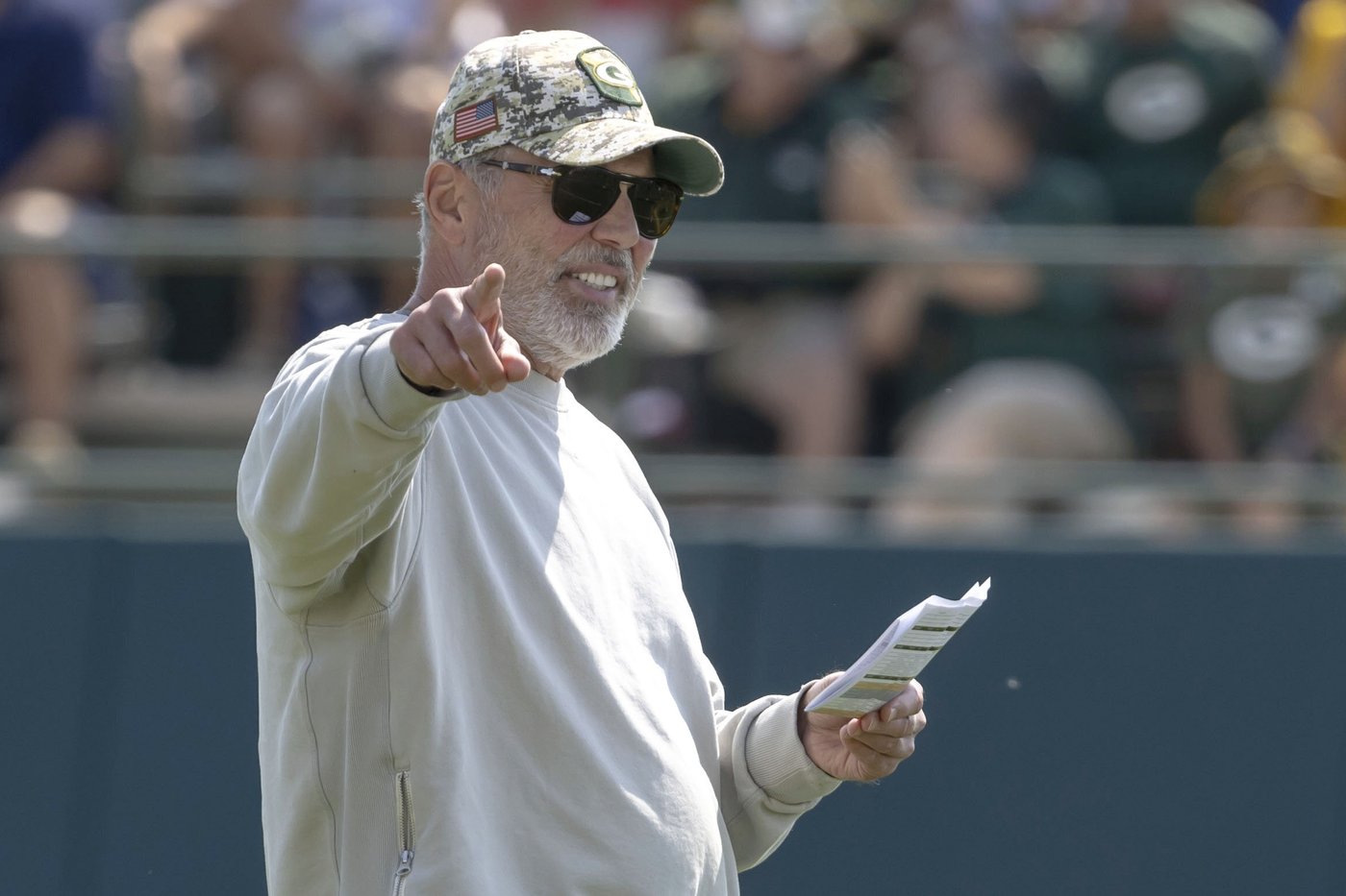 Tom Clements stepping down as Packers' QBs coach after working with Favre, Rodgers and Love | iNFOnews.ca Tom Clements stepping down as Packers' QBs coach after working with Favre, Rodgers and Love | iNFOnews.ca