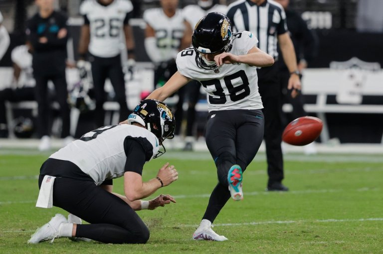 NFL record 68-yard field goal by Cam Little helps Jaguars top Raiders 30-29 in OT | iNFOnews.ca