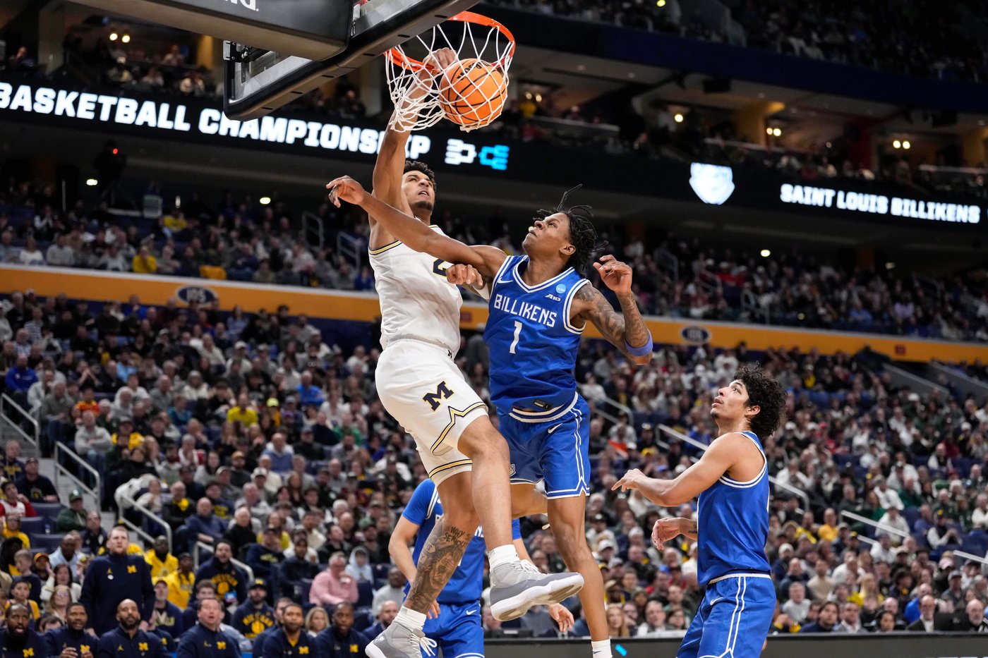Yaxel Lendeborg finally finds the spotlight at Michigan in leading Wolverines to Sweet 16 berth | iNFOnews.ca