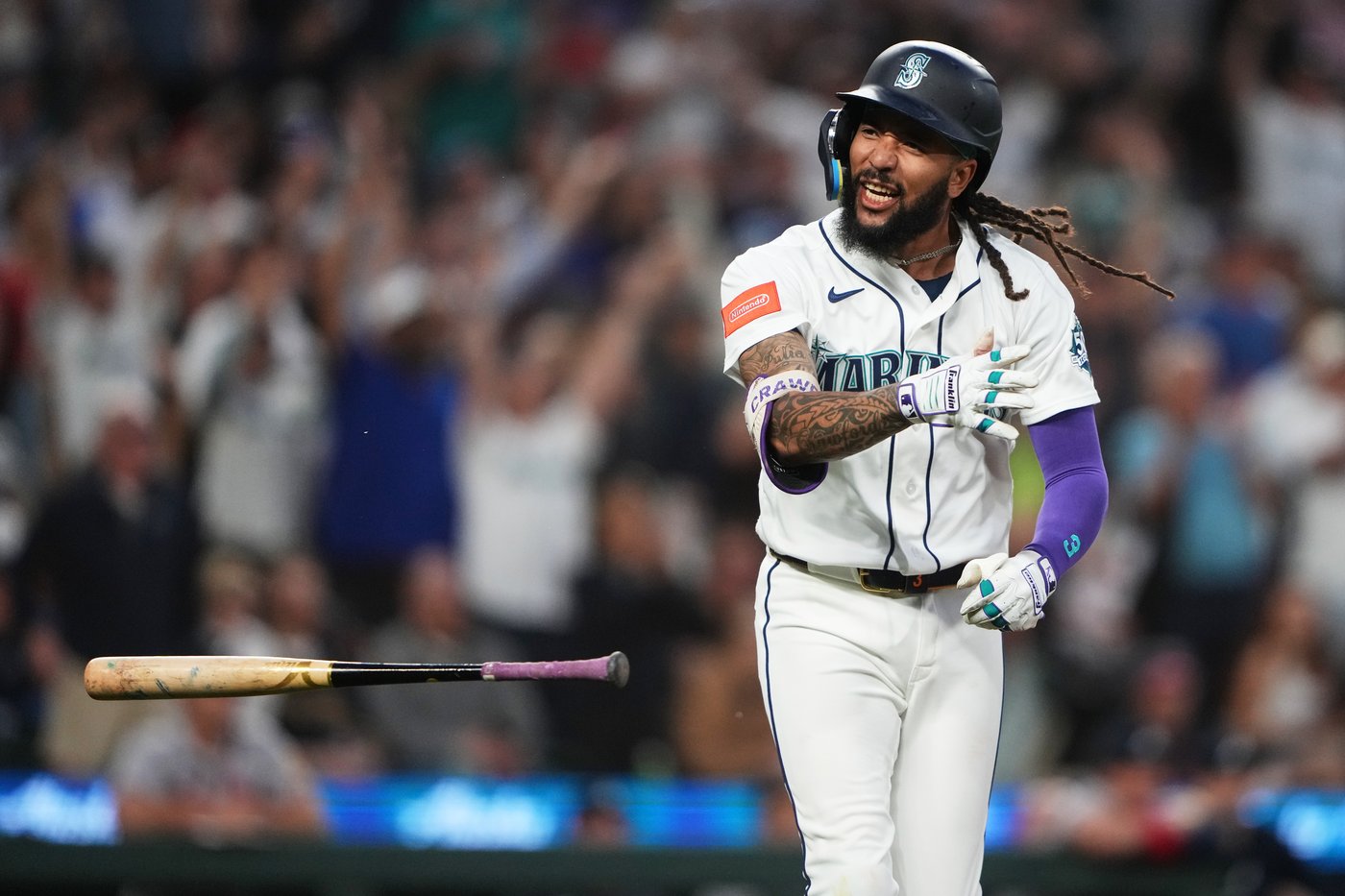 J.P. Crawford hits go-ahead homer in 5-run 6th as Mariners rally from 4 down to beat Braves 5-4 | iNFOnews.ca J.P. Crawford hits go-ahead homer in 5-run 6th as Mariners rally from 4 down to beat Braves 5-4 | iNFOnews.ca