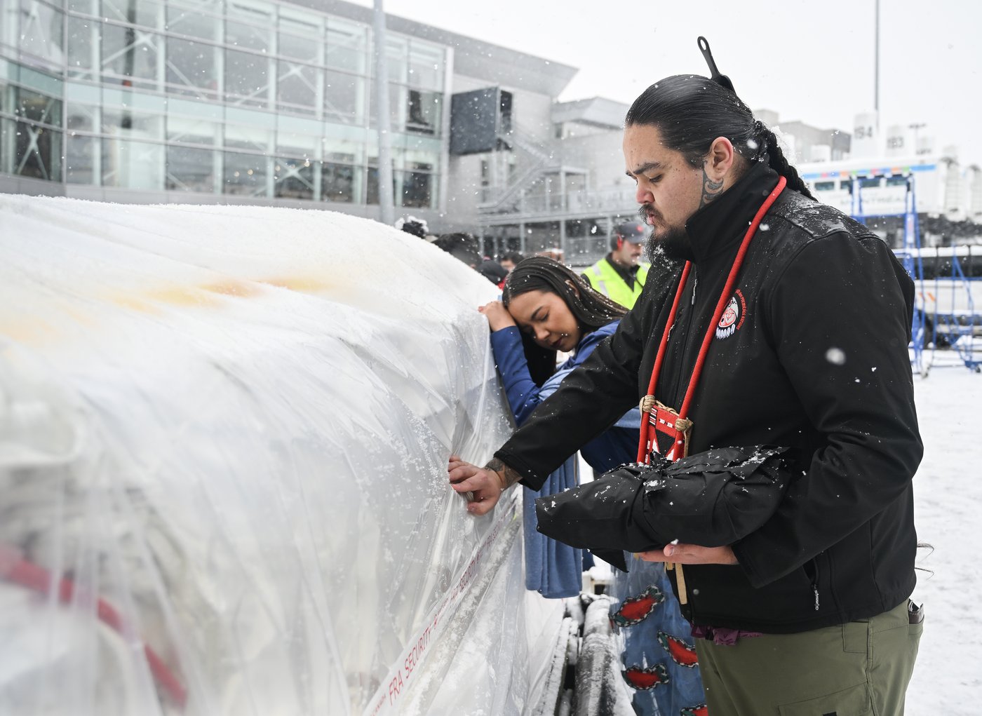 First Nations leaders unveil more items repatriated from the Vatican | iNFOnews.ca