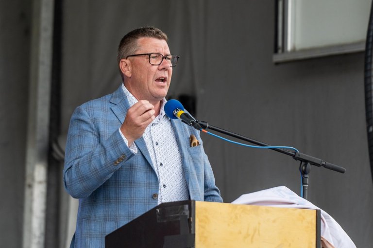 CP NewsAlert: Bell AI data centre expansion in Sask. announced at investment summit | iNFOnews.ca