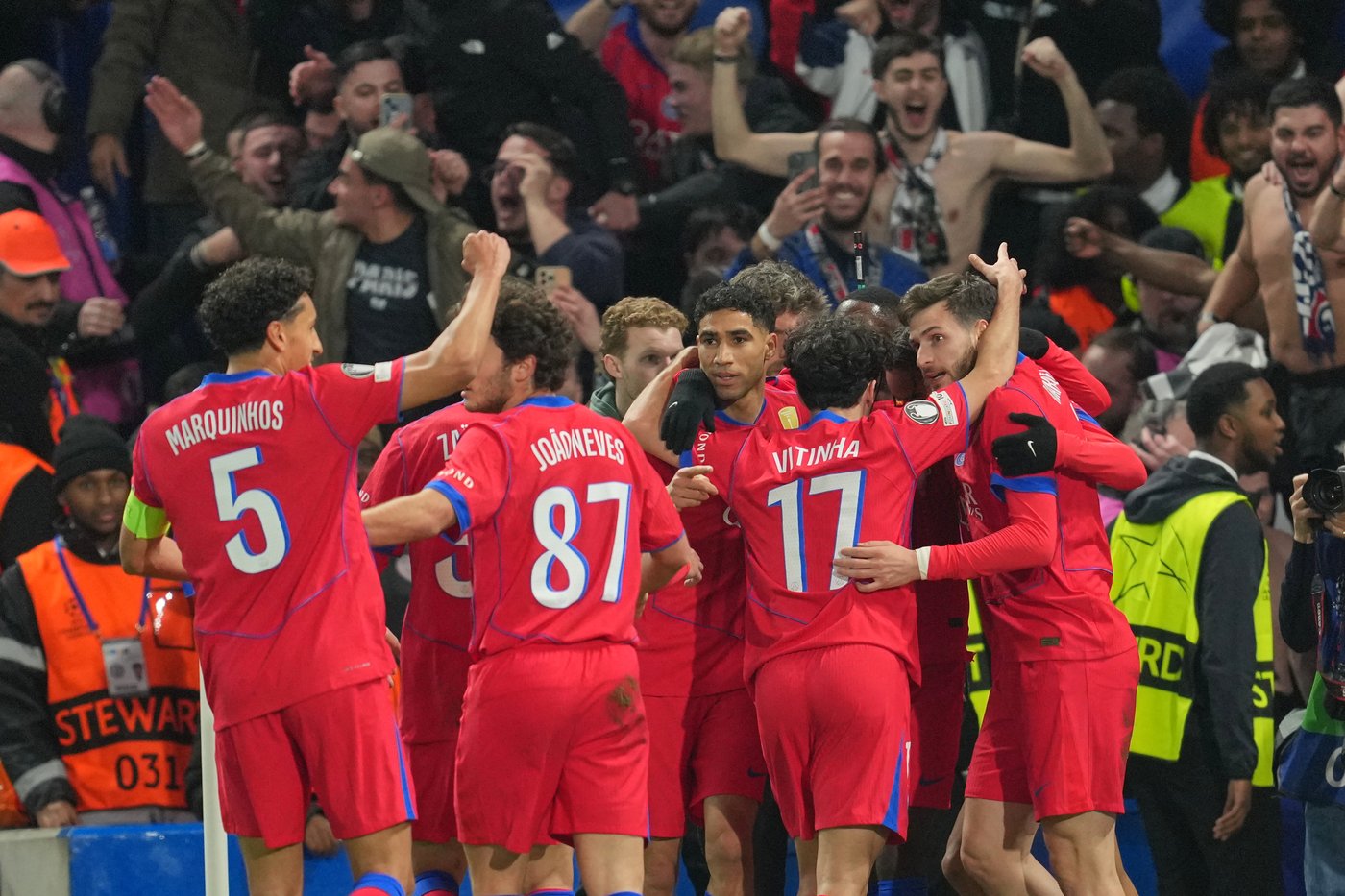 PSG's Kvaratskhelia and Barcola punish Chelsea again in Champions League | iNFOnews.ca