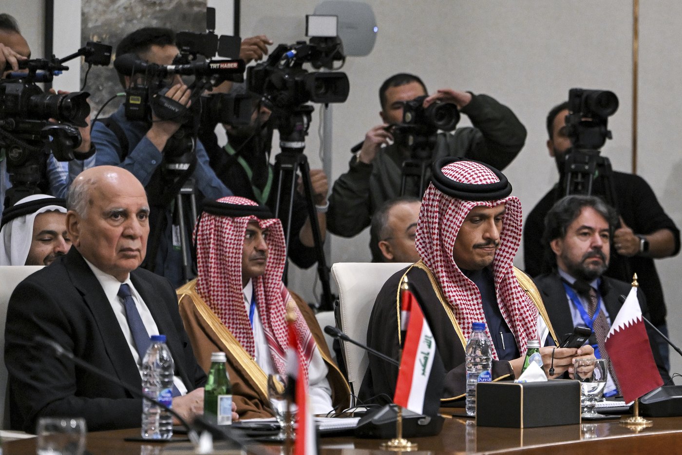 Middle East latest: Top diplomats from US, Arab League and Turkey discuss Syria's transition | iNFOnews.ca Middle East latest: Top diplomats from US, Arab League and Turkey discuss Syria's transition | iNFOnews.ca