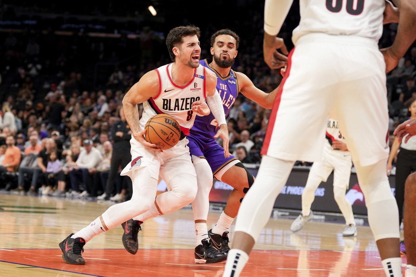 Suns send Trail Blazers to 6th straight loss with 116-109 victory | iNFOnews.ca