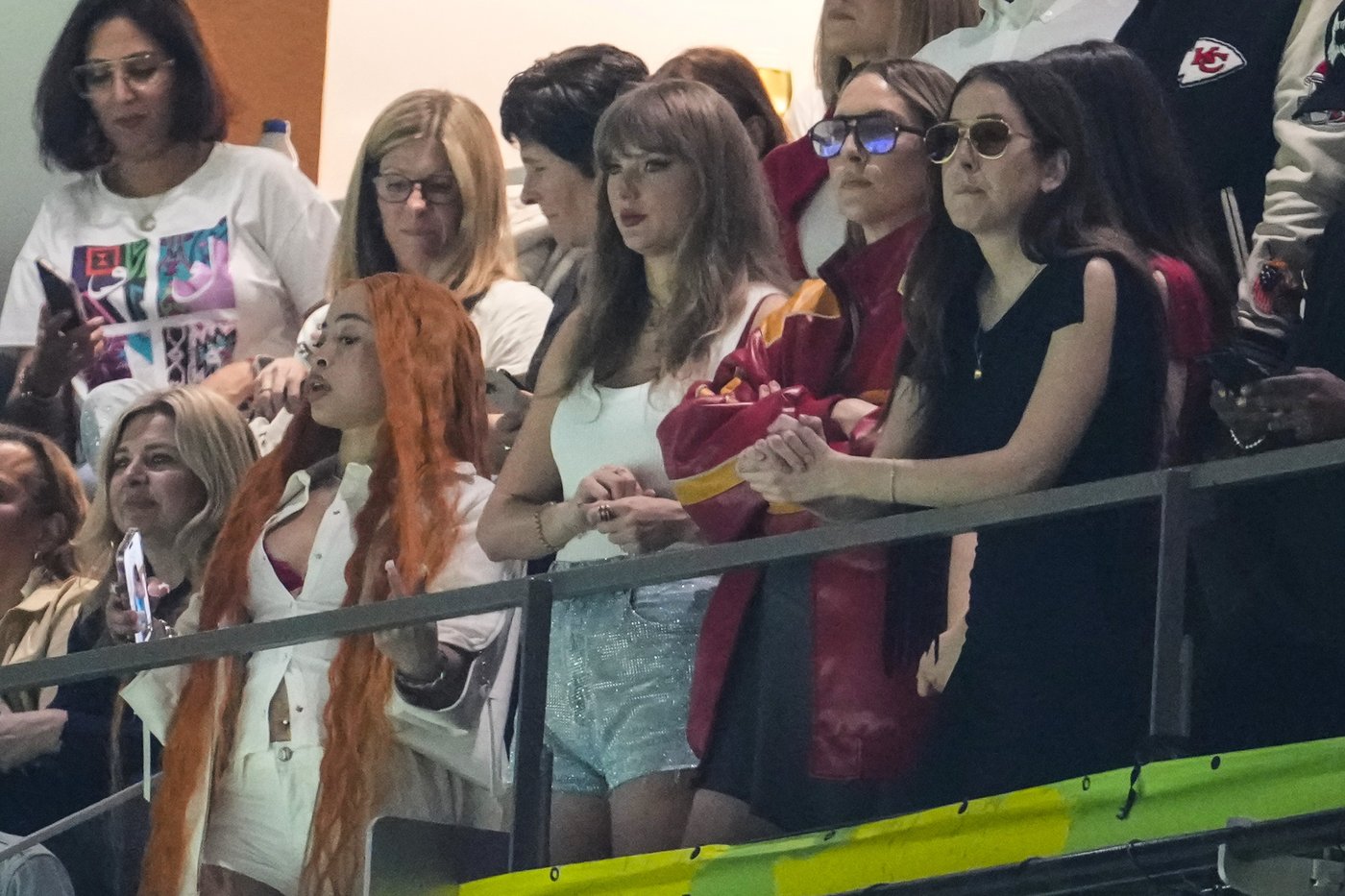 Why was Taylor Swift booed at the Super Bowl? | iNFOnews.ca