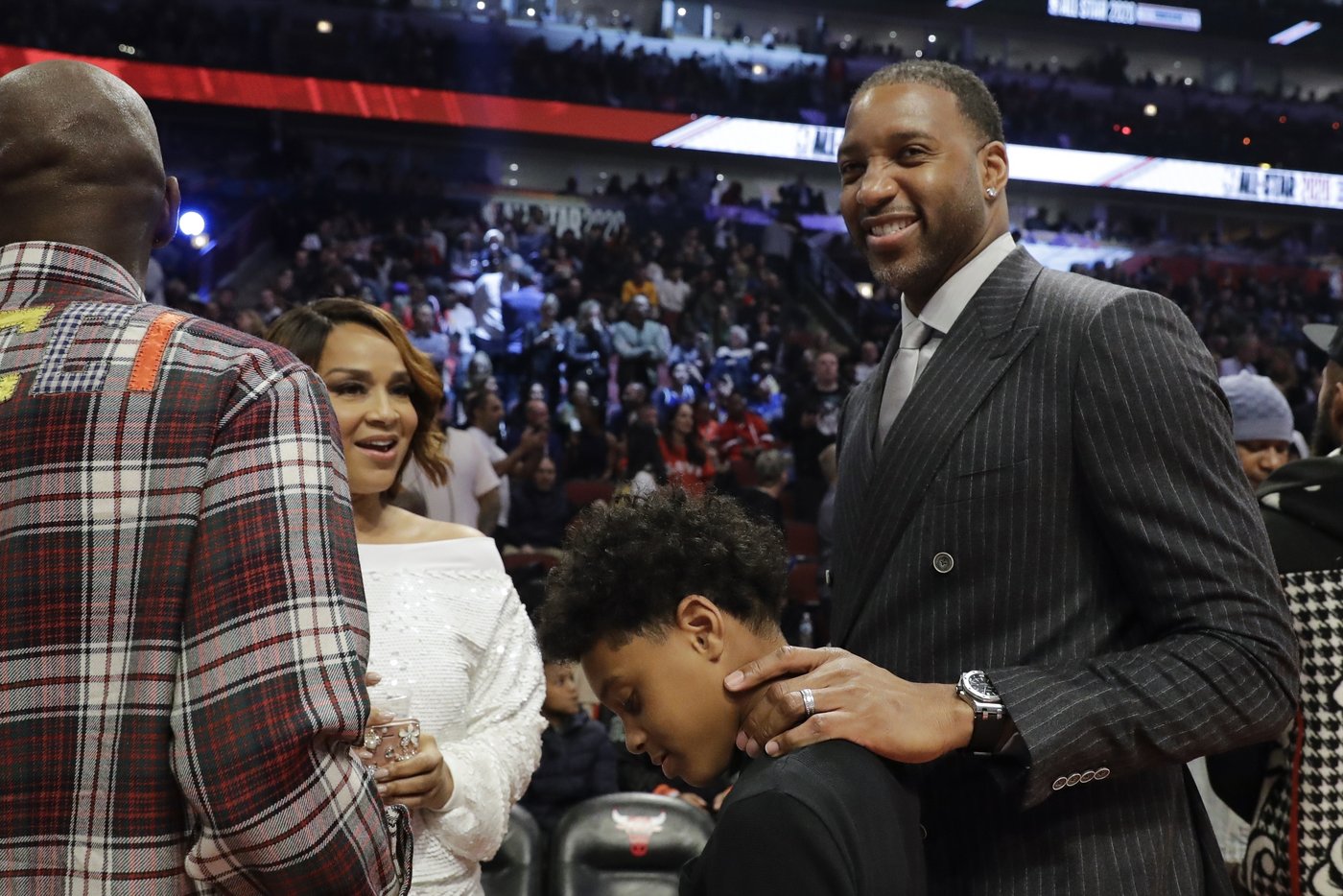 Vince Carter, Tracy McGrady join Bills' ownership group as limited partners | iNFOnews.ca