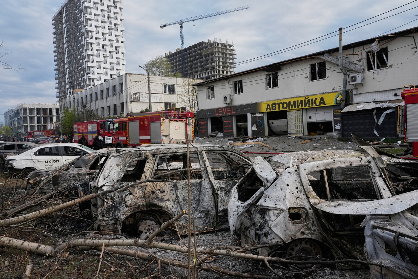 Ukraine scrambles to supply air defenses as large-scale Russia attacks kill 16 | iNFOnews.ca Ukraine scrambles to supply air defenses as large-scale Russia attacks kill 16 | iNFOnews.ca