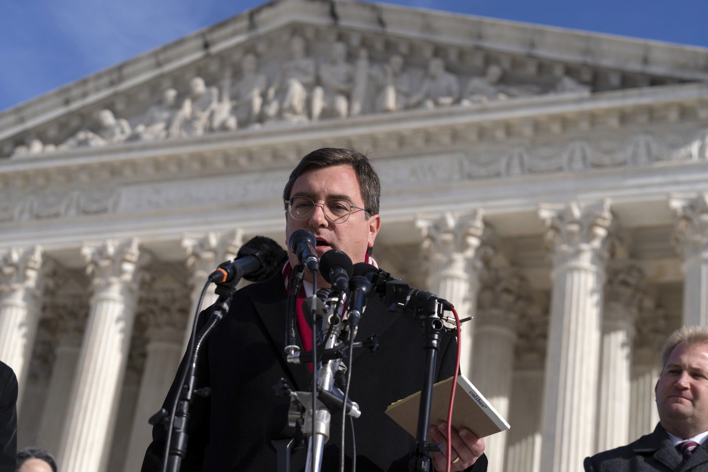 Supreme Court seems likely to uphold Tennessee's ban on medical treatments for transgender minors | iNFOnews.ca
