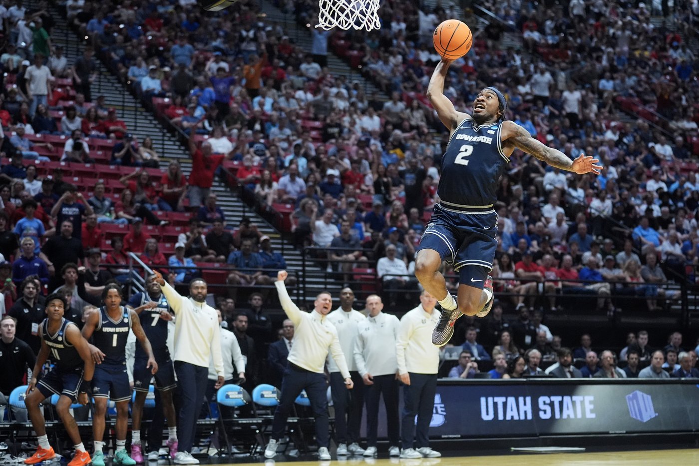 Collins scores 20 points to lead Utah State over Villanova 86-76 in March Madness | iNFOnews.ca Collins scores 20 points to lead Utah State over Villanova 86-76 in March Madness | iNFOnews.ca