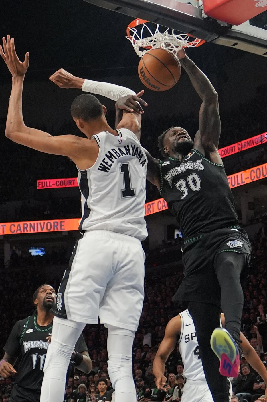 Wembanyama gives the Spurs another gem in a 115-108 win over the T-wolves to take a 2-1 series lead | iNFOnews.ca