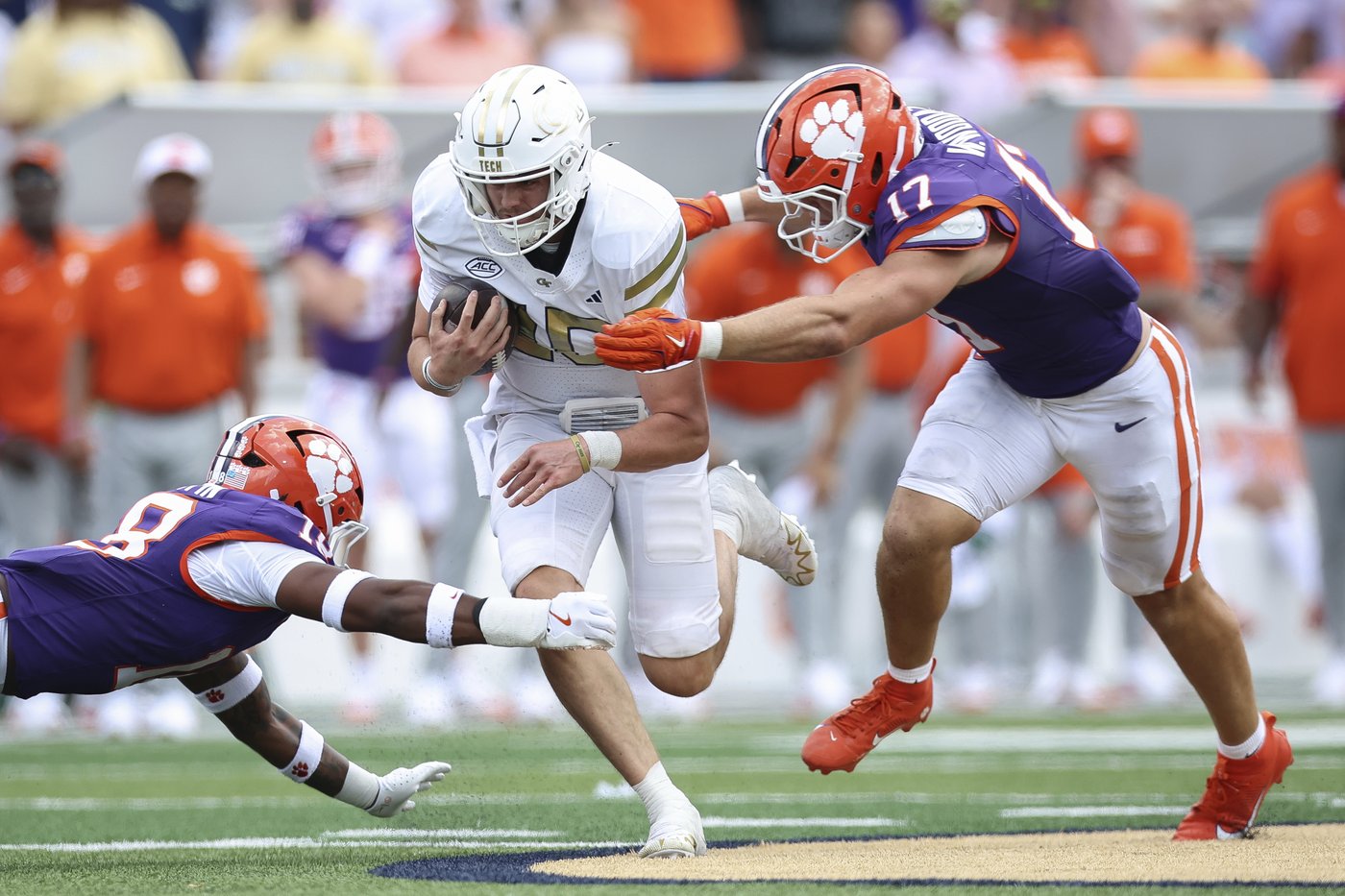 QB Haynes King leads No. 18 Georgia Tech into national conversation with 3-0 start | iNFOnews.ca