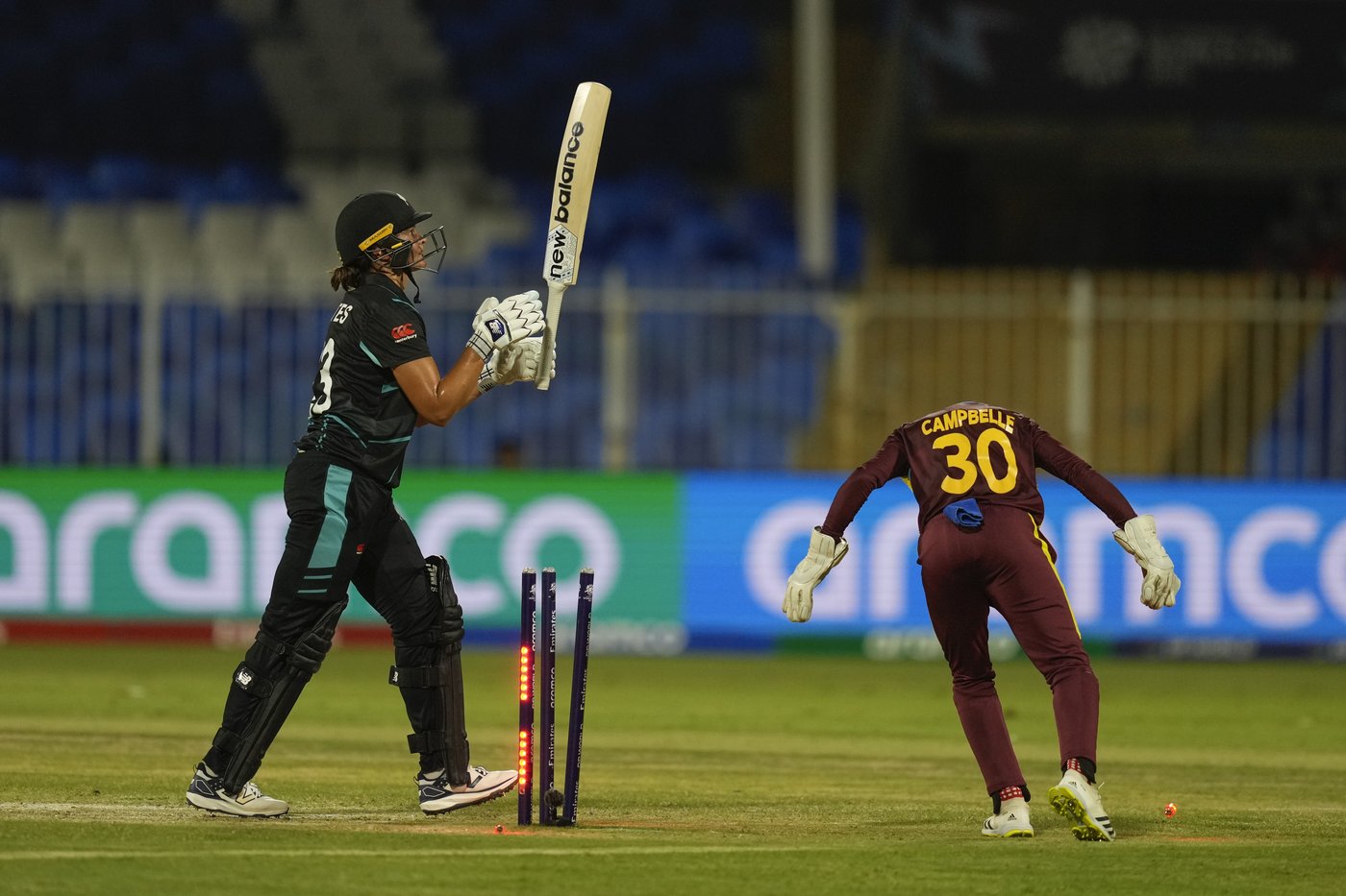 New Zealand survives anxious last over to beat West Indies and reach Women’s T20 World Cup final | iNFOnews.ca