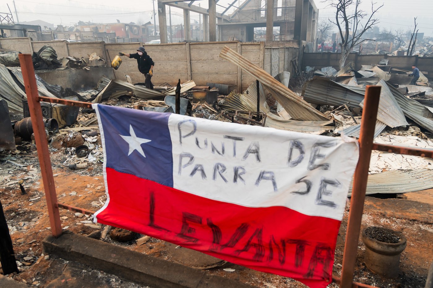 Photos show wildfires burning in Chile | iNFOnews.ca