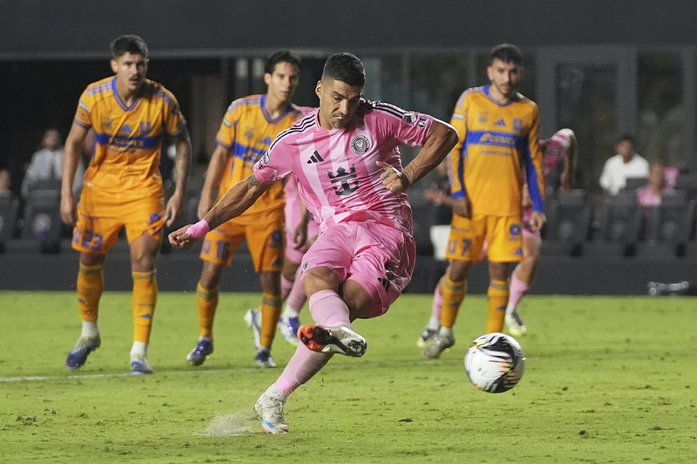 Suarez scores twice, Inter Miami overcomes Messi's absence to beat Tigres 2-1 in Leagues Cup | iNFOnews.ca