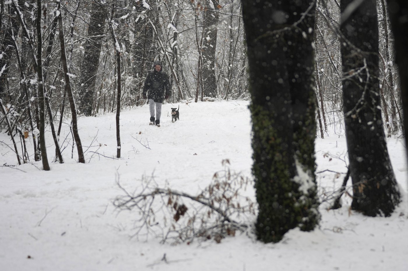 Balkans snowstorm leaves tens of thousands of homes without power and causes traffic chaos | iNFOnews.ca Balkans snowstorm leaves tens of thousands of homes without power and causes traffic chaos | iNFOnews.ca
