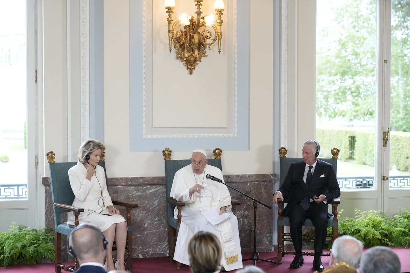 Pope gets an earful from Belgian king and abuse victims over scandals and failures to respond | iNFOnews.ca