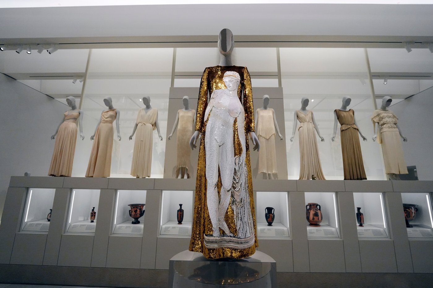New Met Gala fashion exhibit seeks to ‘reclaim’ body types that art history has ignored | iNFOnews.ca New Met Gala fashion exhibit seeks to ‘reclaim’ body types that art history has ignored | iNFOnews.ca