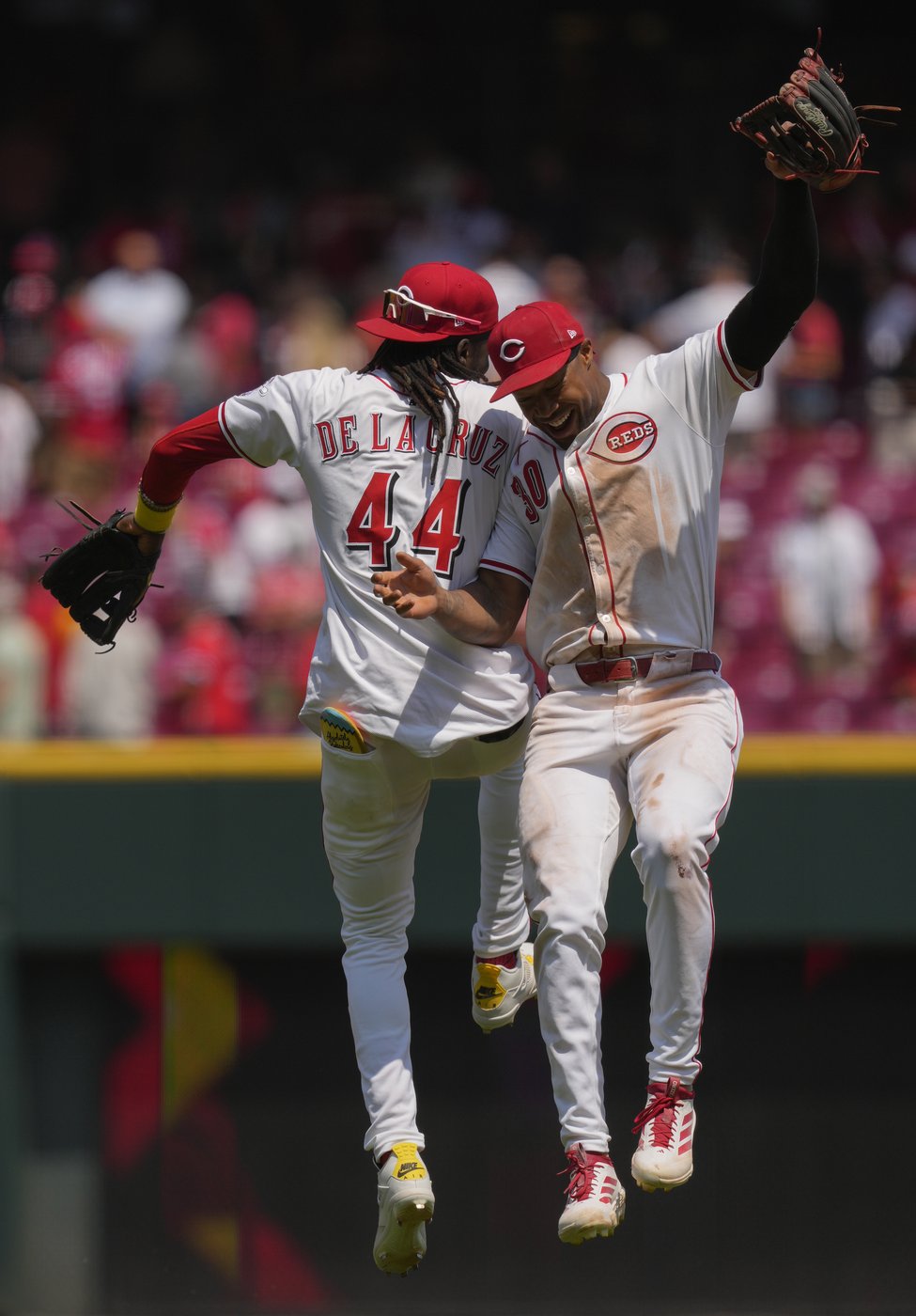 Will Benson homers as Reds even series against Braves with a 3-2 win | iNFOnews.ca