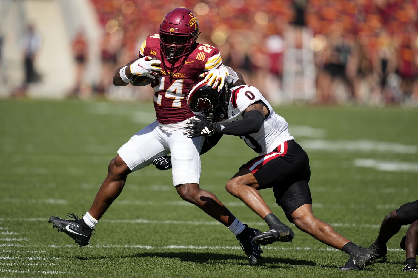 Rocco Becht has hand in 3 TDs, No. 20 Cyclones run off to a 52-7 win over Arkansas St. | iNFOnews.ca Rocco Becht has hand in 3 TDs, No. 20 Cyclones run off to a 52-7 win over Arkansas St. | iNFOnews.ca