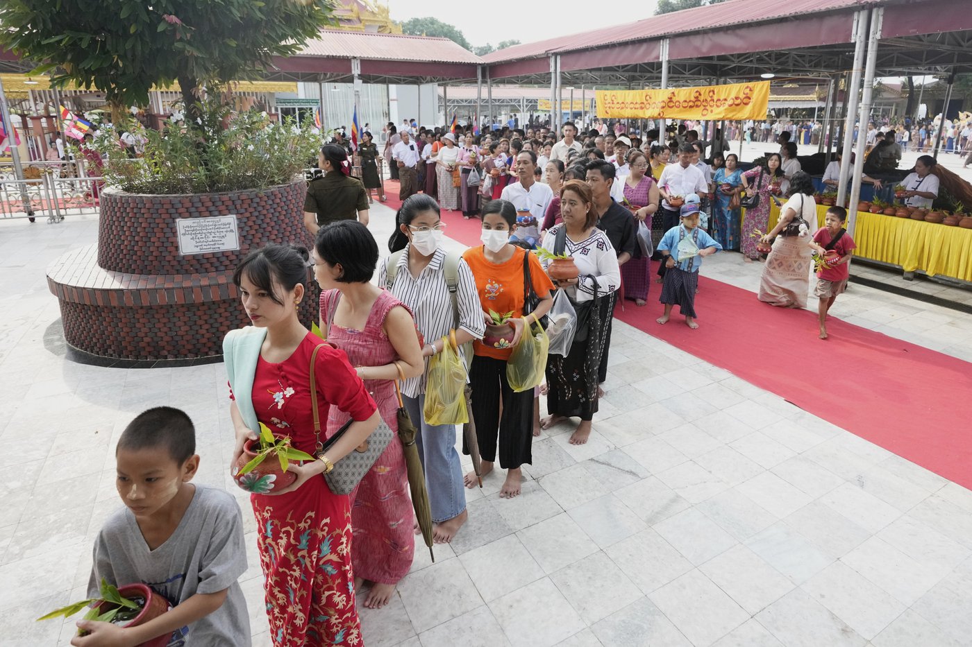 PHOTO COLLECTION: Buddha Birthday | iNFOnews.ca