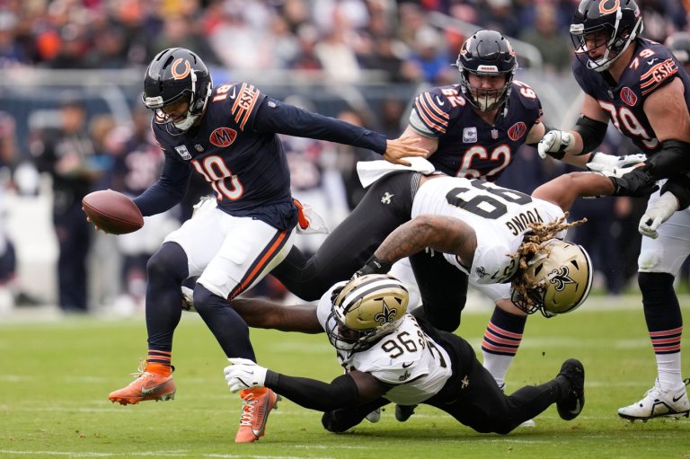 Allen's defense dominates against former team as Bears beat Saints 26-14 for 4th straight win | iNFOnews.ca
