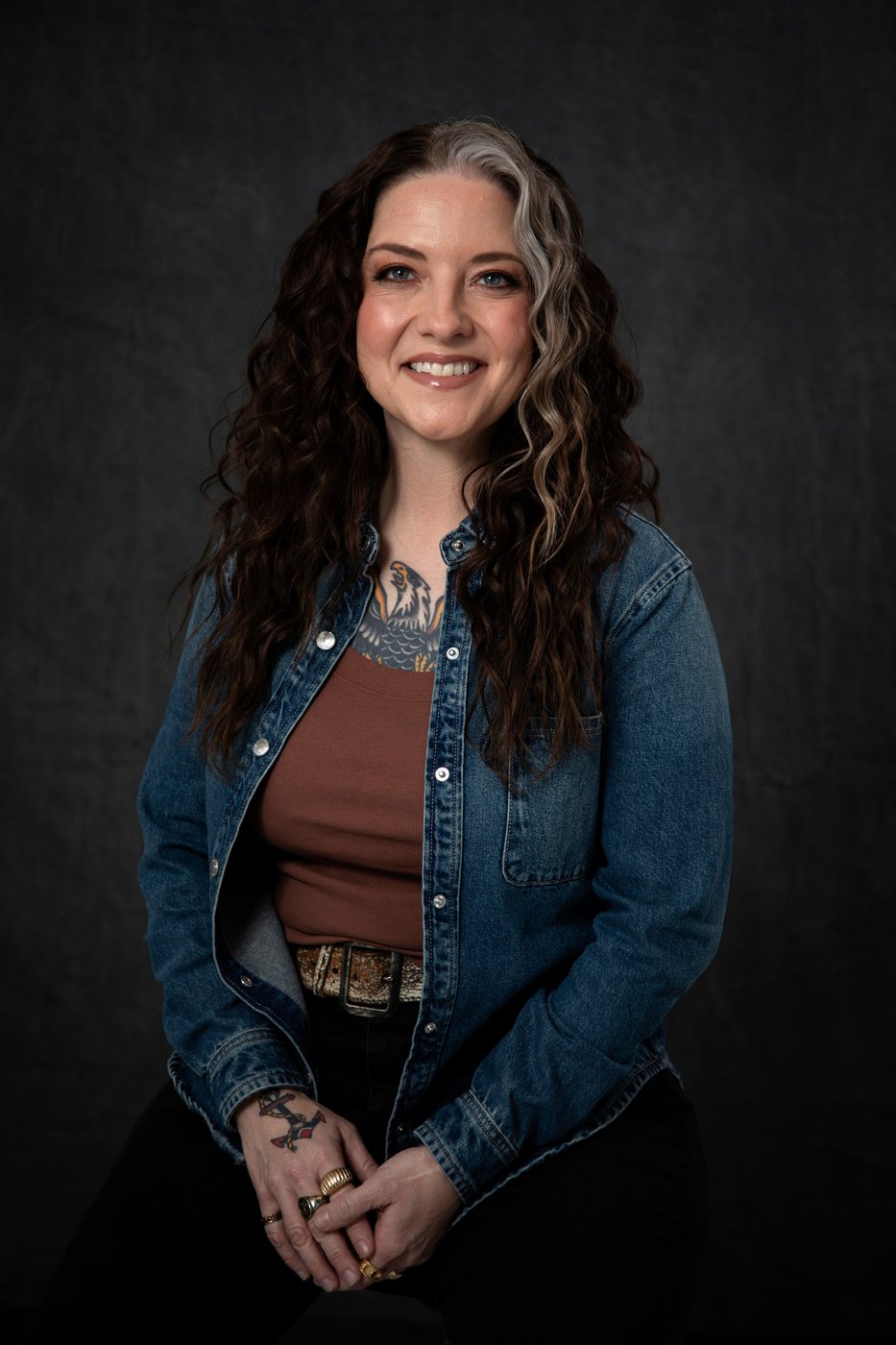 Ashley McBryde fell off the horse and went into the 'Wild.' Her new album is her most personal yet | iNFOnews.ca