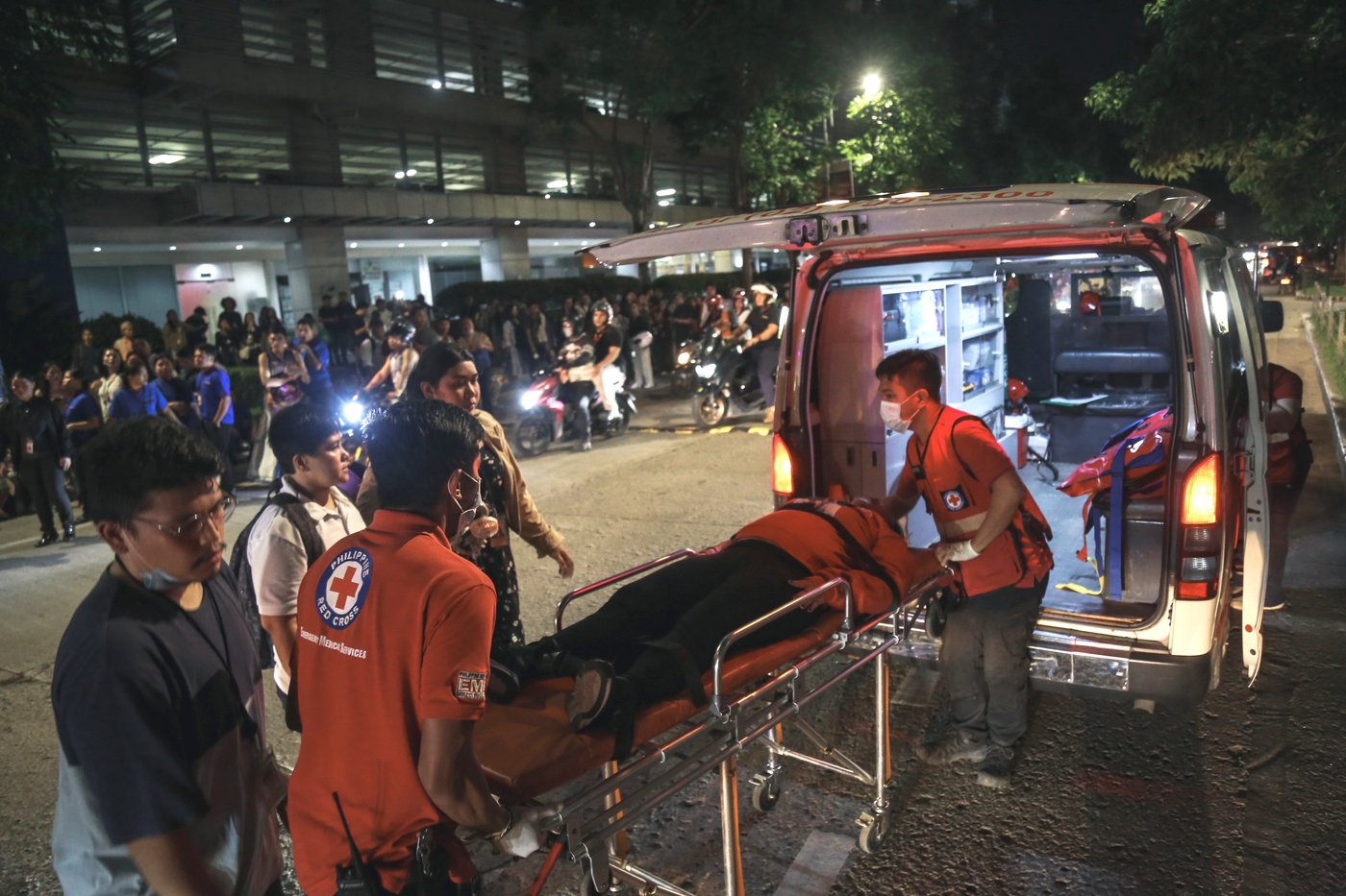 Strong earthquake kills 20 people in a central Philippine region hit by deadly storm just days ago | iNFOnews.ca