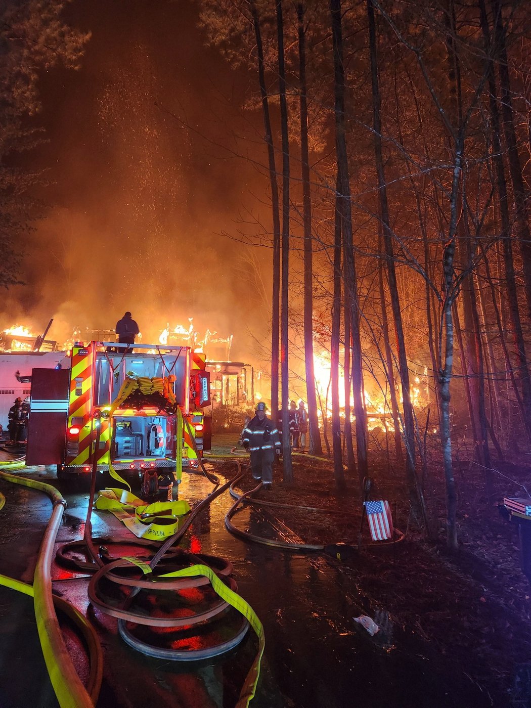 Father of NASCAR driver Denny Hamlin dies after house fire, mother critically injured | iNFOnews.ca