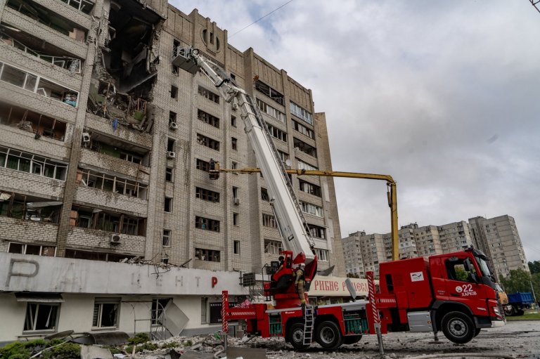 Russia, Ukraine exchange overnight strikes that leave 7 dead, many injured | iNFOnews.ca