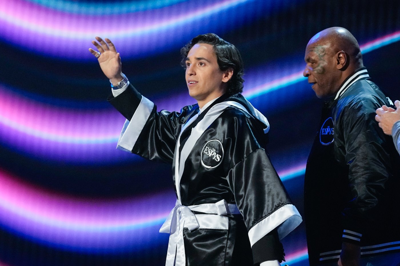 The ESPYS honor top athletes and sports moments, in photos | iNFOnews.ca