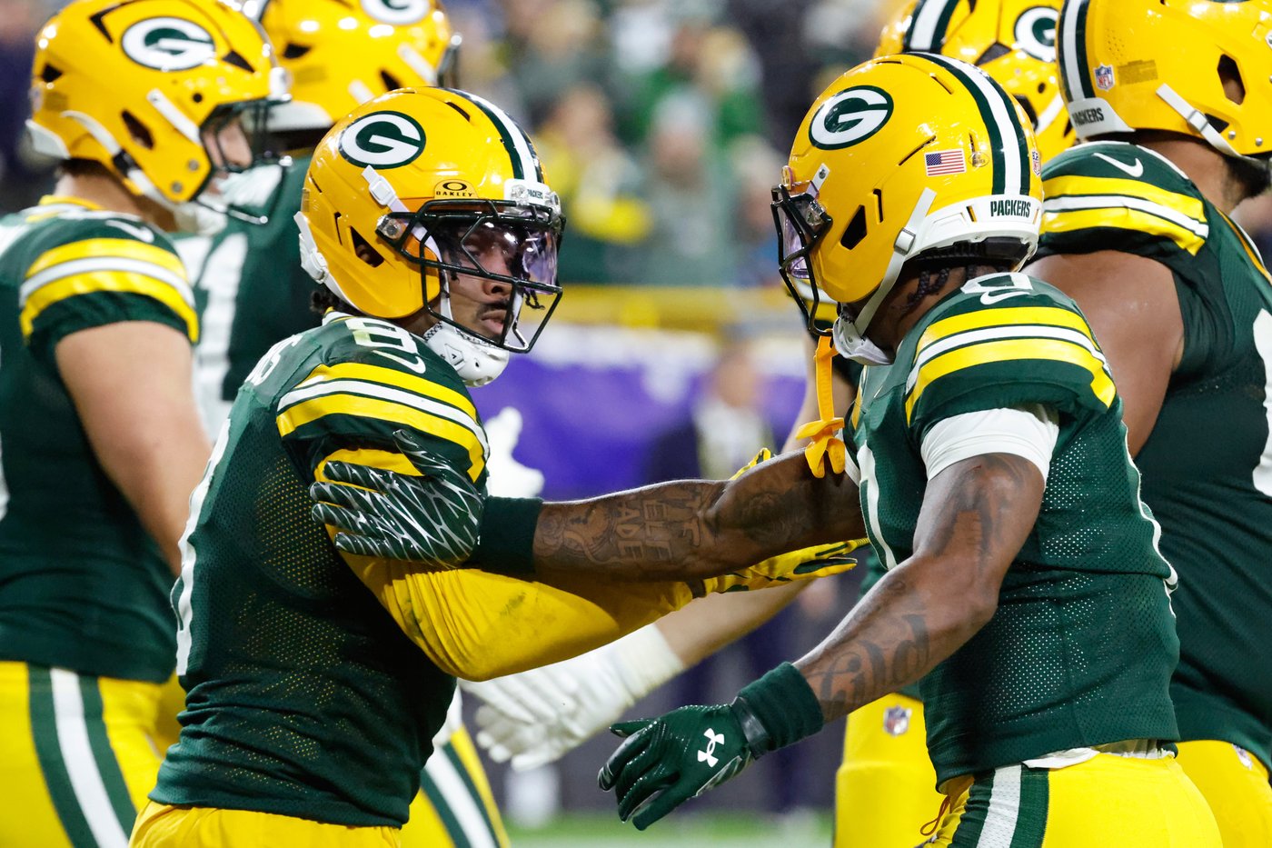 Love throws 3 TD passes as the Packers beat the Panthers 27-19 | iNFOnews.ca Love throws 3 TD passes as the Packers beat the Panthers 27-19 | iNFOnews.ca