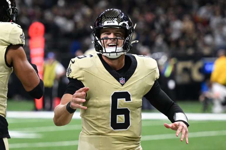 Rookie QBs face off as Saints visit the Titans in their home finale | iNFOnews.ca