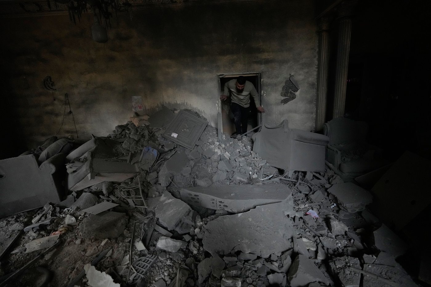 In a southern Lebanese city emptied by Israel's offensive, some vow to stay put | iNFOnews.ca