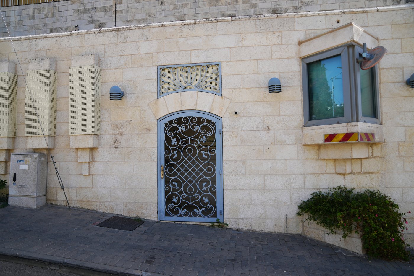 Britain's east Jerusalem consulate is downgraded to a mission in dispute with Israel | iNFOnews.ca Britain's east Jerusalem consulate is downgraded to a mission in dispute with Israel | iNFOnews.ca