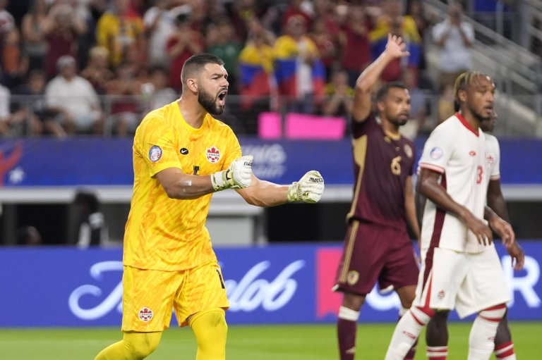 Canadian goalkeeper Maxime Crepeau looking for new club after leaving Portland | iNFOnews.ca