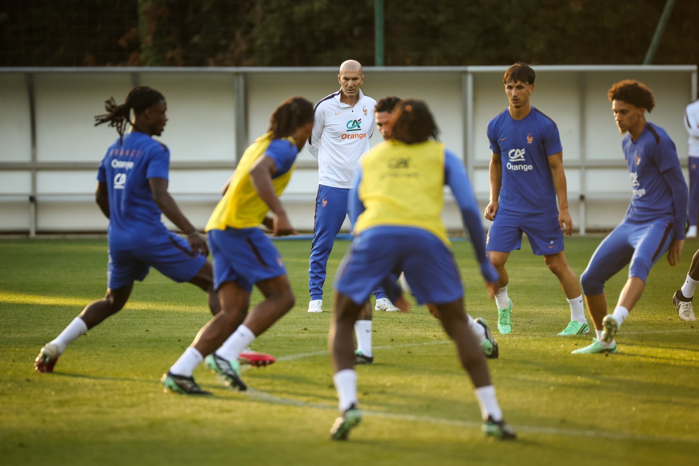 A dream debut for Esteban Lepaul as Zidane feeds him passes in France training | iNFOnews.ca A dream debut for Esteban Lepaul as Zidane feeds him passes in France training | iNFOnews.ca