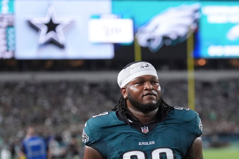 Eagles defensive tackle Jalen Carter is not playing against the Giants because of a heel injury | iNFOnews.ca
