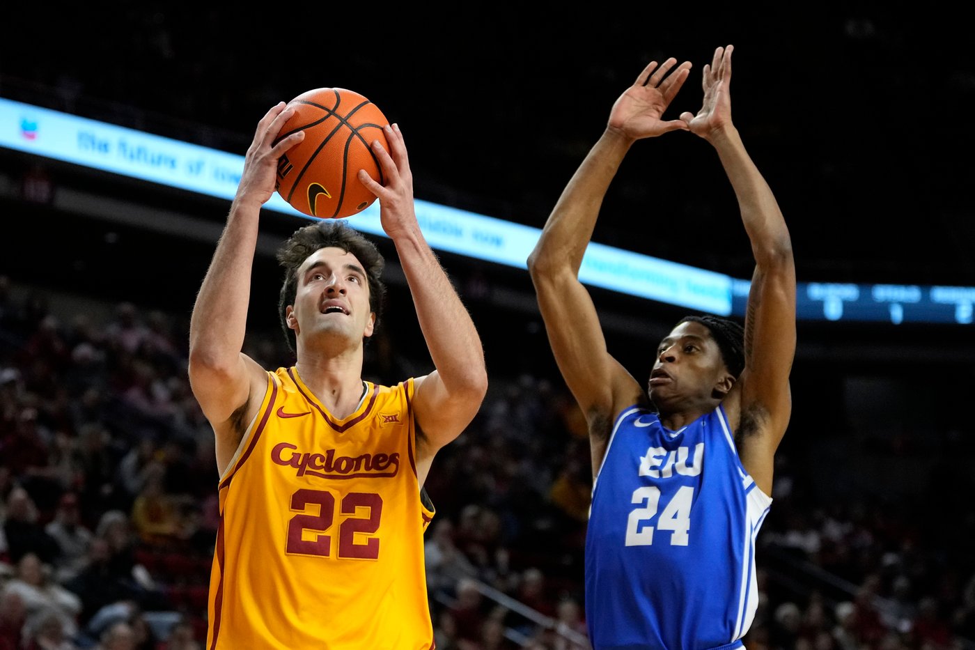 Milan Momcilovic scores 18 points to help lift No. 4 Iowa State over Eastern Illinois 78-53 | iNFOnews.ca Milan Momcilovic scores 18 points to help lift No. 4 Iowa State over Eastern Illinois 78-53 | iNFOnews.ca