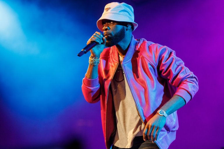 Fugees rapper Pras reports to prison to begin 14-year sentence | iNFOnews.ca