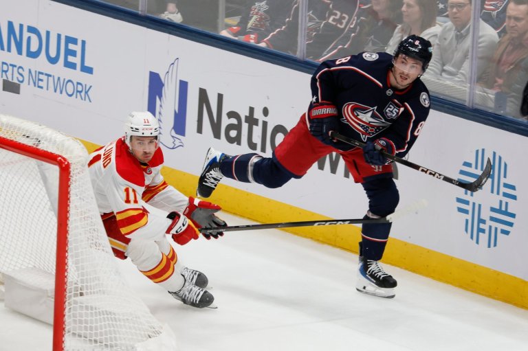 Jenner's goal lifts Blue Jackets to 5-3 win over Flames in Bowness' debut as coach | iNFOnews.ca
