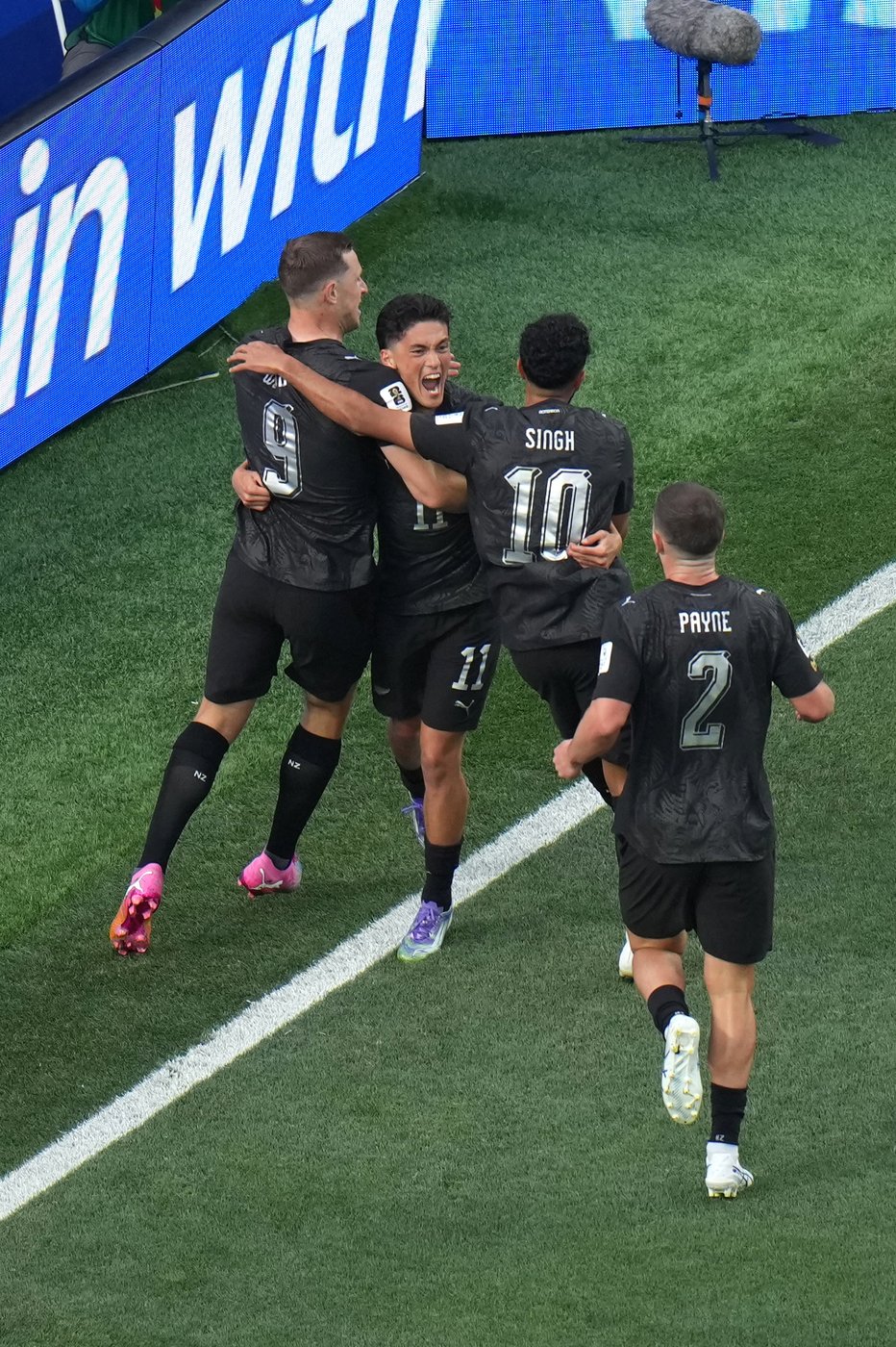 Elijah Just’s 2-goal World Cup breakthrough lifts New Zealand to gritty draw with Iran | iNFOnews.ca Elijah Just’s 2-goal World Cup breakthrough lifts New Zealand to gritty draw with Iran | iNFOnews.ca