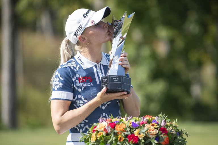 Hull takes advantage of Thitikul's final-hole meltdown to win Kroger Queen City title | iNFOnews.ca