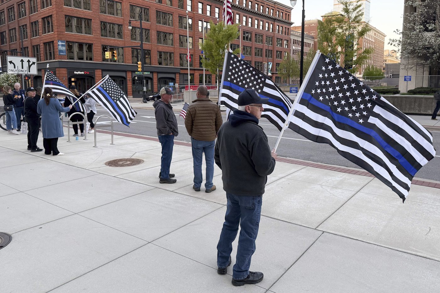 What to know about the trial of an ex-Michigan officer charged in the killing of a Black motorist | iNFOnews.ca